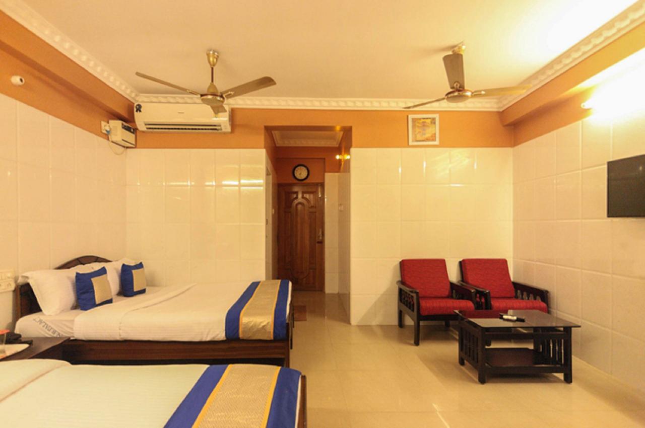 Nb Palace Chennai Bagian luar foto