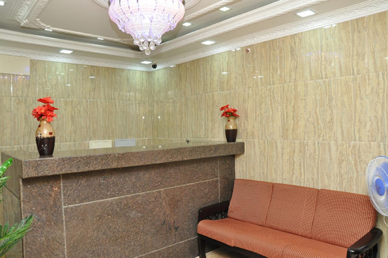 Nb Palace Chennai Bagian luar foto